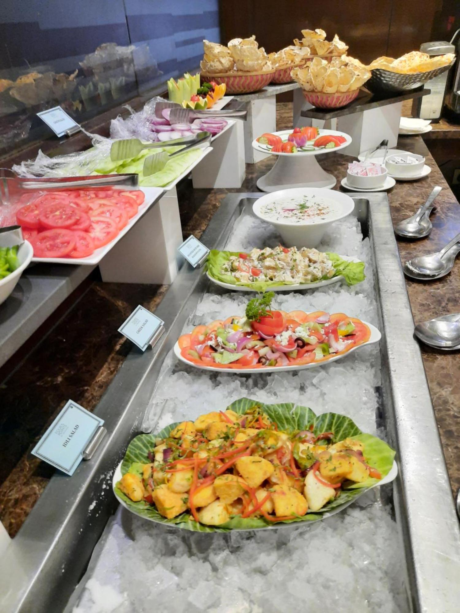 Four Points By Sheraton Vadodara Exteriör bild