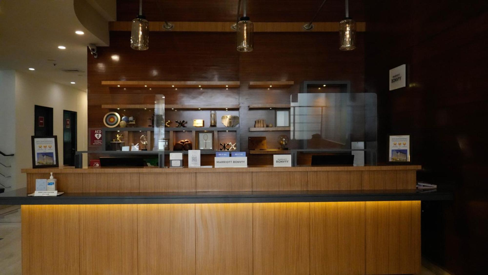 Four Points By Sheraton Vadodara Exteriör bild